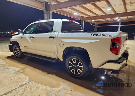 2014 Toyota Tundra Crewmax Sr5 z USA, uszkodzony, nr VIN 5TFEY5F18EX167734